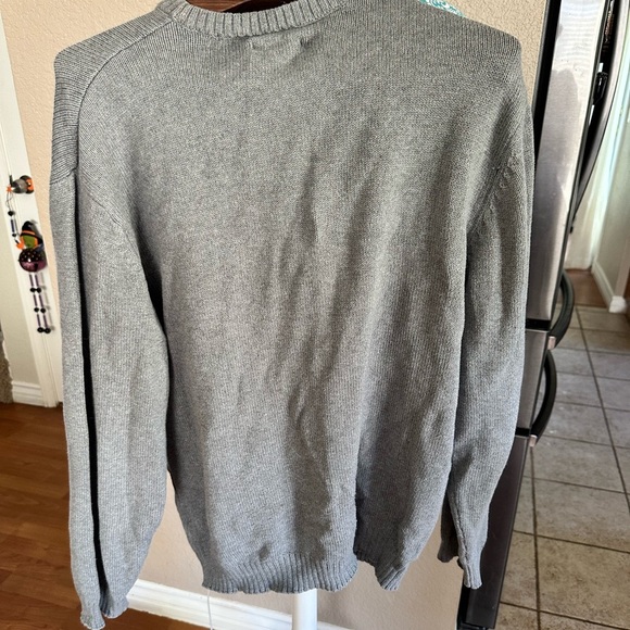 Basic Editions Men’s Classic Gray Knit Sweater. Preppy - Picture 2 of 7